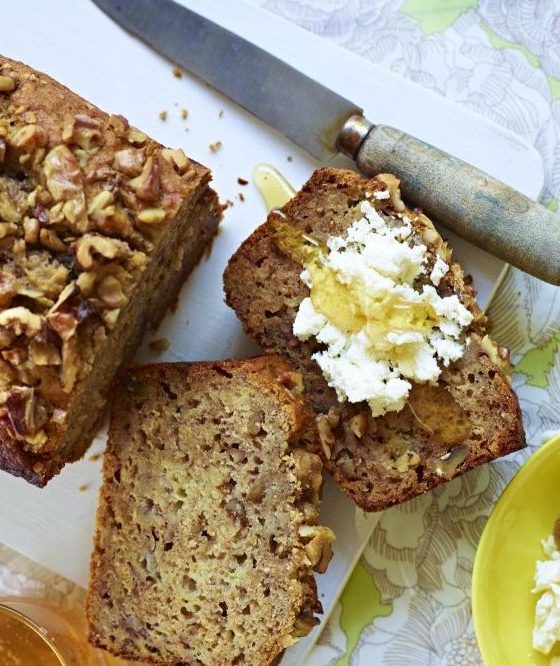 byron bay nutritionist chrissy freer warm banana bread
